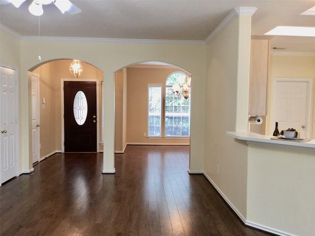114 N Queenscliff Circle, The Woodlands, TX 77382