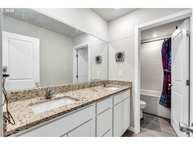 978 Ne 14TH St, Battle Ground, WA 98604
