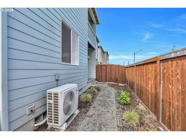 978 Ne 14TH St, Battle Ground, WA 98604