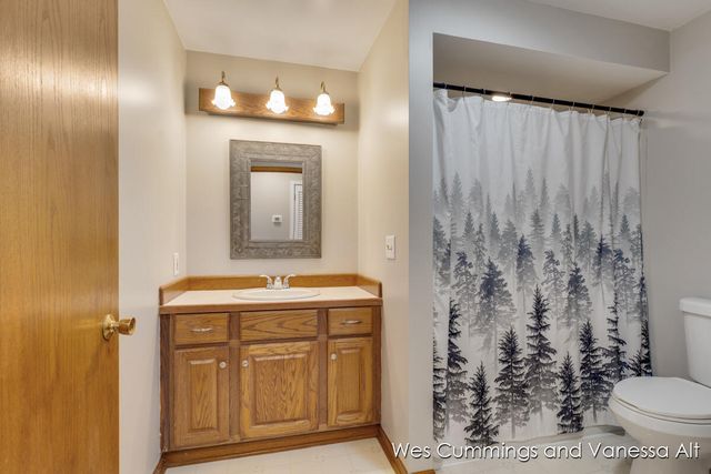 829 N Jefferson Street, Lowell City, MI 49331