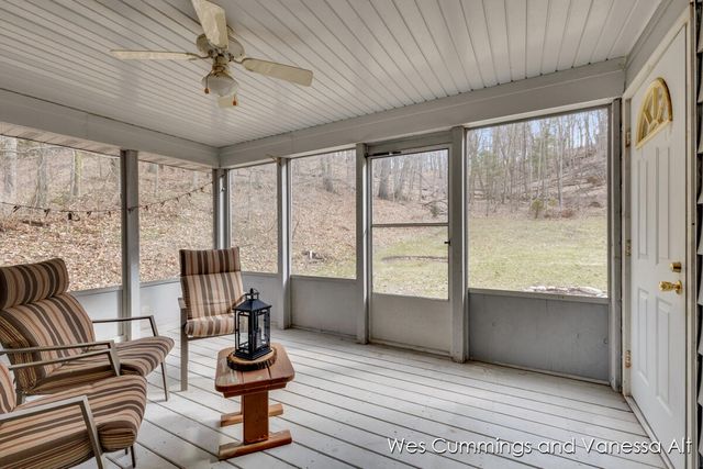 829 N Jefferson Street, Lowell City, MI 49331