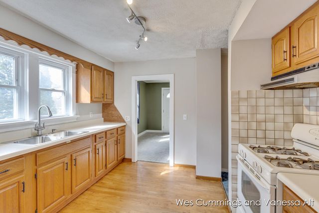 829 N Jefferson Street, Lowell City, MI 49331