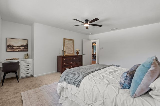 8209 Pearl Street, North Richland Hills, TX 76180