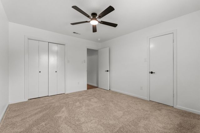 8209 Pearl Street, North Richland Hills, TX 76180