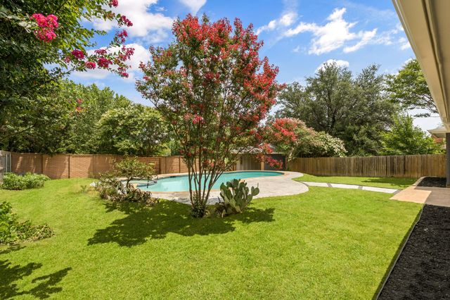 8209 Pearl Street, North Richland Hills, TX 76180