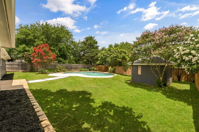 8209 Pearl Street, North Richland Hills, TX 76180