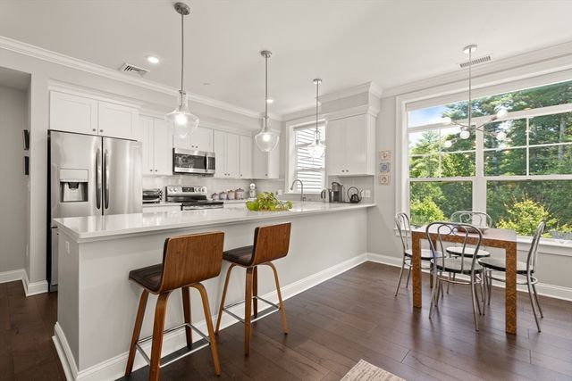 635 Old Post Road - Woodcrest Run 2-211, Sharon, MA 02067