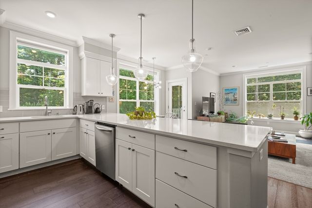 635 Old Post Road - Woodcrest Run 2-211, Sharon, MA 02067