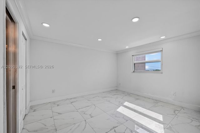 8075 NW 7th St 503, Miami, FL 33126