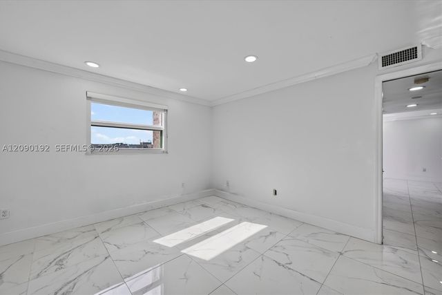 8075 NW 7th St 503, Miami, FL 33126