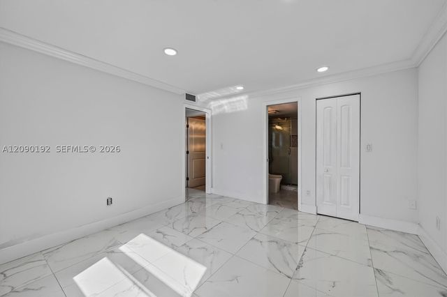 8075 NW 7th St 503, Miami, FL 33126