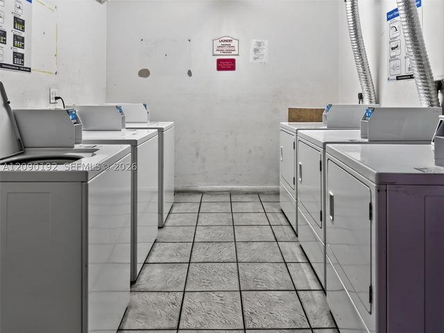 8075 NW 7th St 503, Miami, FL 33126