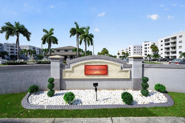 8075 NW 7th St 503, Miami, FL 33126