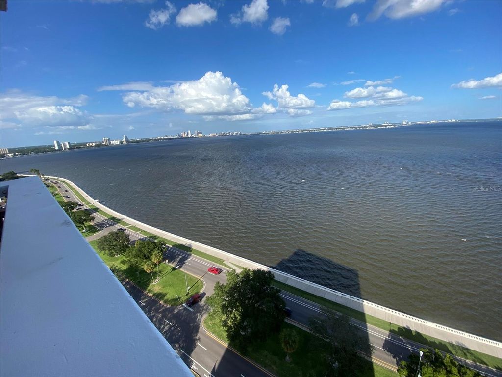 4015 BAYSHORE 17A, Tampa, FL 33611