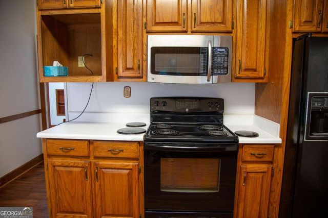 298 S Main Street, Baxley, GA 31513