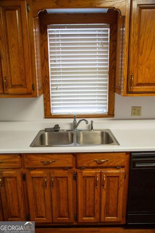 298 S Main Street, Baxley, GA 31513