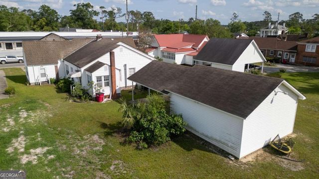 298 S Main Street, Baxley, GA 31513