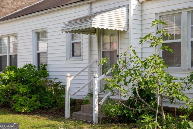 298 S Main Street, Baxley, GA 31513