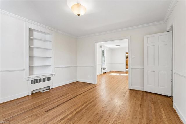 223 Shoe LN, Newport News, VA 23606