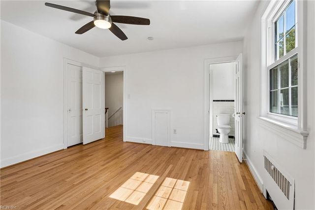 223 Shoe LN, Newport News, VA 23606