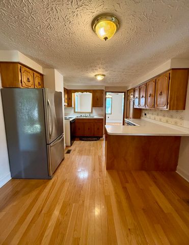 276 Evergreen Road, Flat Lick, KY 40935