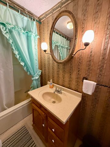 276 Evergreen Road, Flat Lick, KY 40935