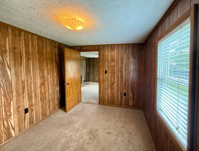 276 Evergreen Road, Flat Lick, KY 40935