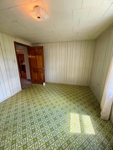 276 Evergreen Road, Flat Lick, KY 40935