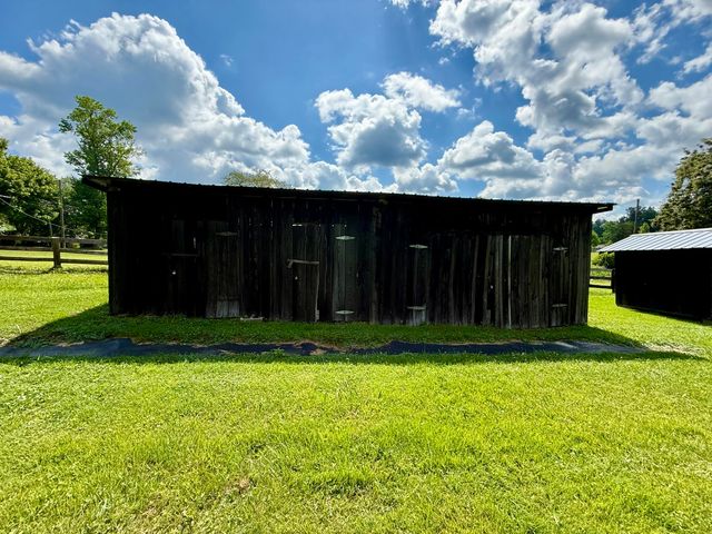 276 Evergreen Road, Flat Lick, KY 40935