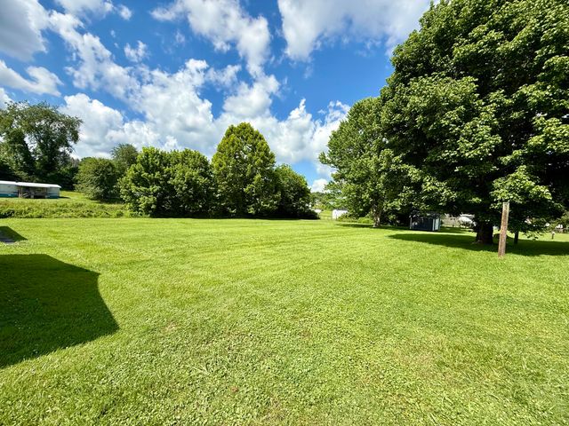 276 Evergreen Road, Flat Lick, KY 40935