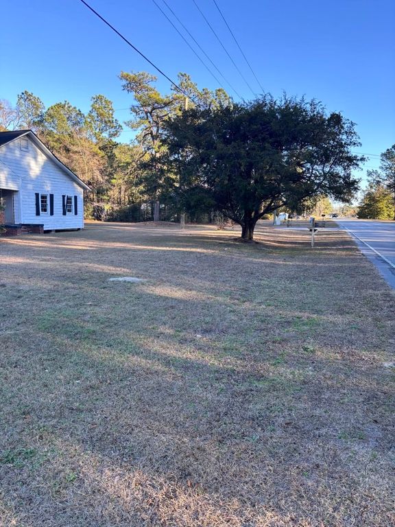 1925 E. Highway 9 Business, Loris, SC 29569