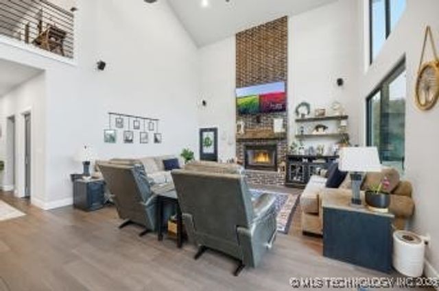 73015 Whispering Oaks Drive, Wagoner, OK 74467