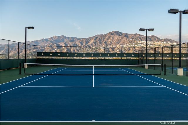 345 Pioneer Drive 905, Glendale, CA 91203