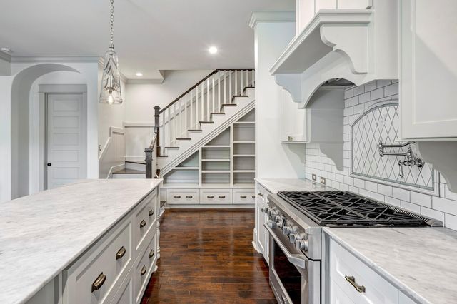 8409 Majestic Lake Court, Montgomery, TX 77316
