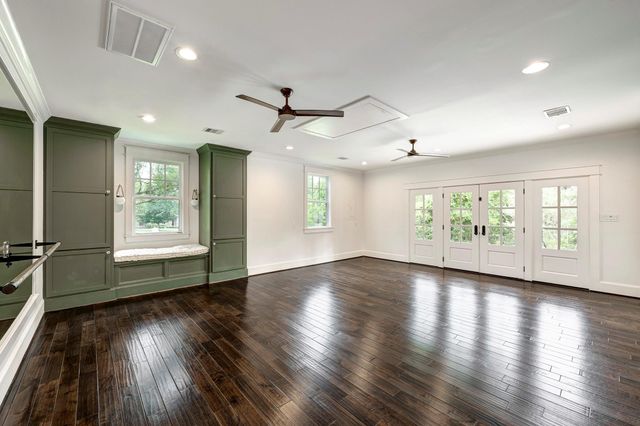 8409 Majestic Lake Court, Montgomery, TX 77316