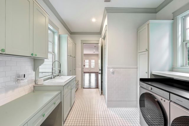 8409 Majestic Lake Court, Montgomery, TX 77316