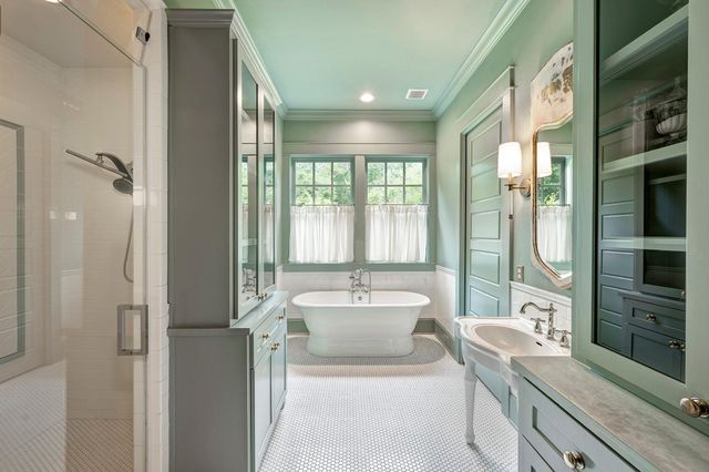 8409 Majestic Lake Court, Montgomery, TX 77316