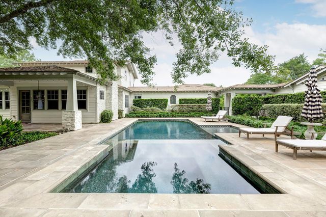 8409 Majestic Lake Court, Montgomery, TX 77316
