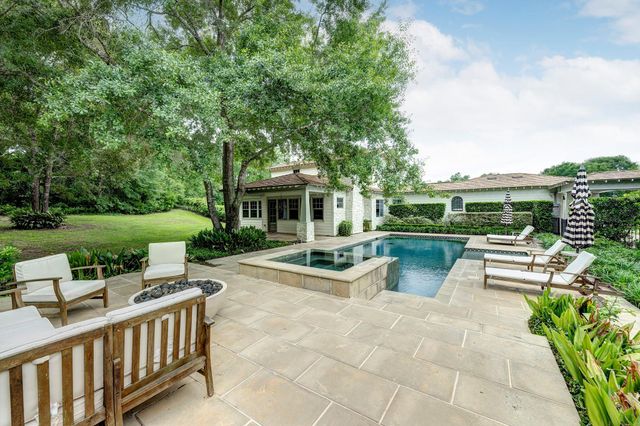 8409 Majestic Lake Court, Montgomery, TX 77316