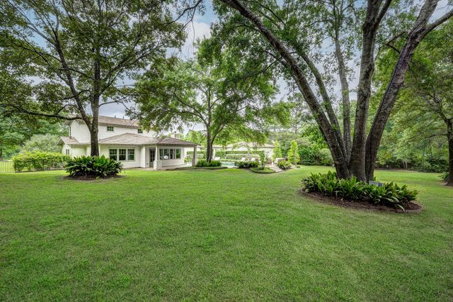8409 Majestic Lake Court, Montgomery, TX 77316