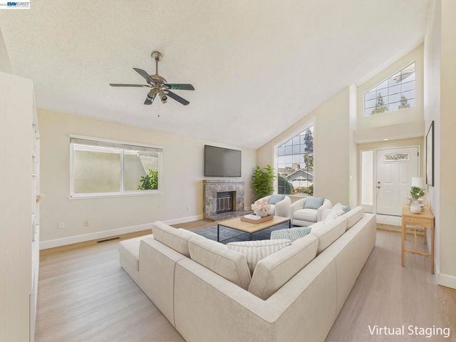 1546 Ohara Ct, Clayton, CA 94517