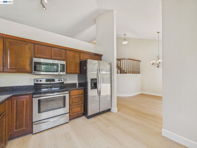 1546 Ohara Ct, Clayton, CA 94517