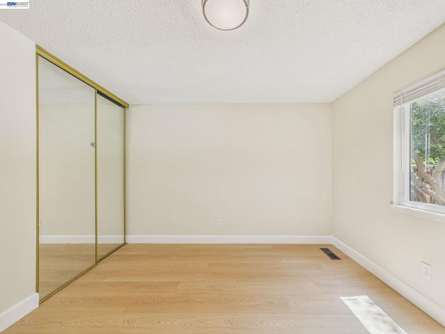 1546 Ohara Ct, Clayton, CA 94517
