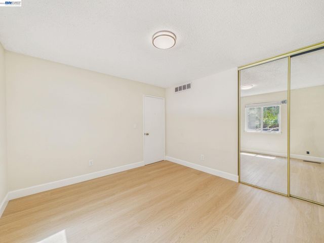 1546 Ohara Ct, Clayton, CA 94517
