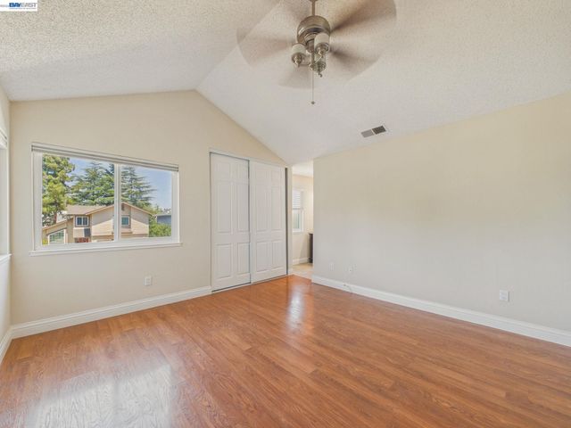 1546 Ohara Ct, Clayton, CA 94517