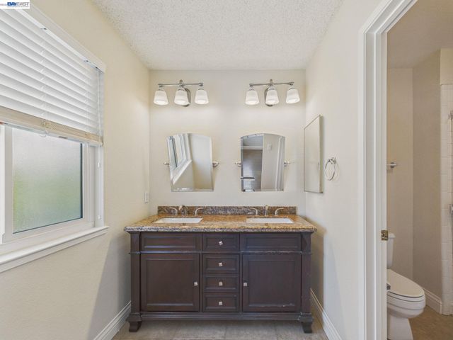 1546 Ohara Ct, Clayton, CA 94517