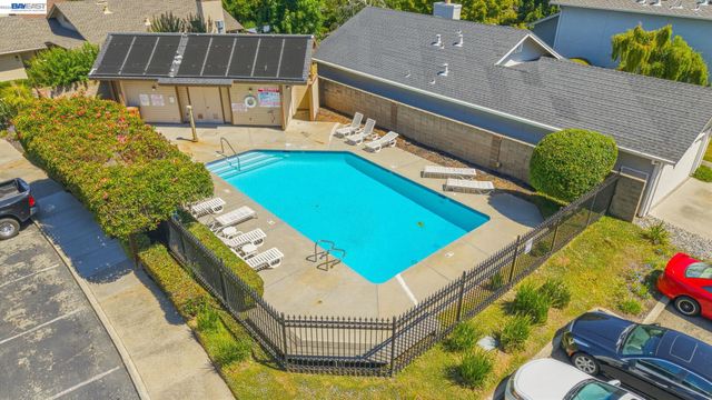 1546 Ohara Ct, Clayton, CA 94517