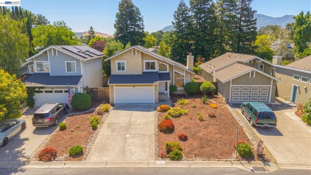 1546 Ohara Ct, Clayton, CA 94517