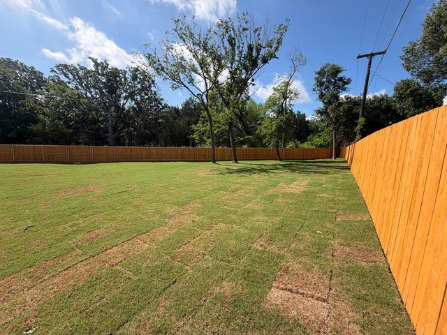 3927 Rose Hill Court, Denison, TX 75020