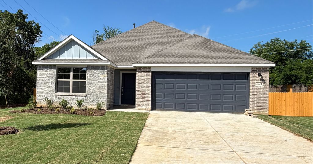 3927 Rose Hill Court, Denison, TX 75020